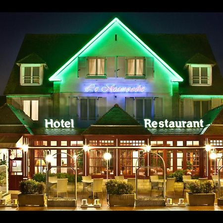 Hotel-Restaurant Le Normandie Luc-sur-Mer Zewnętrze zdjęcie